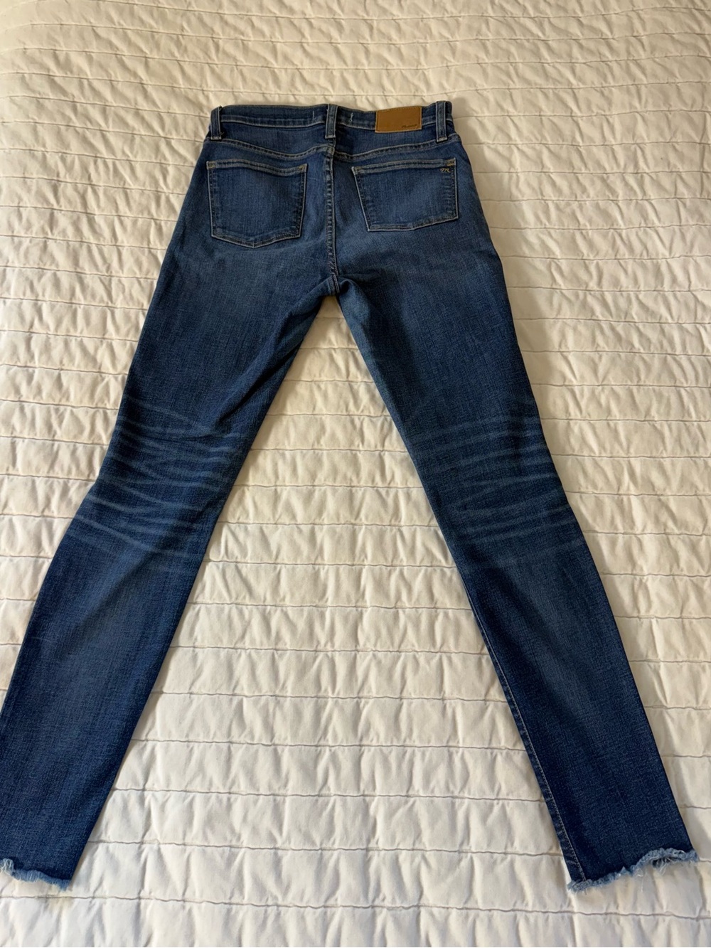 Madewell Women’s 9” High-Rise Skinny Jeans in Dark Blue Denim - Picture 7 of 9